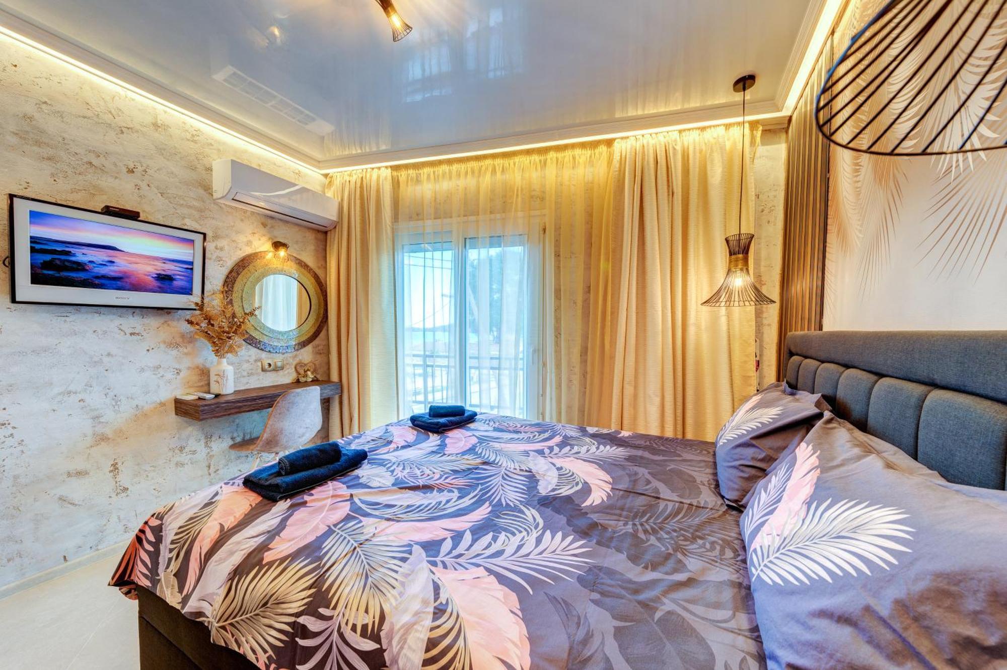 شقة Upper Deck Apt. Néa Péramos المظهر الخارجي الصورة